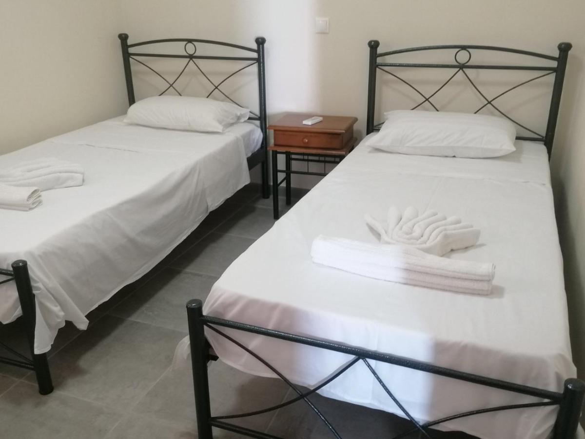 Ionion Fos Aparthotel Nikiana Bagian luar foto
