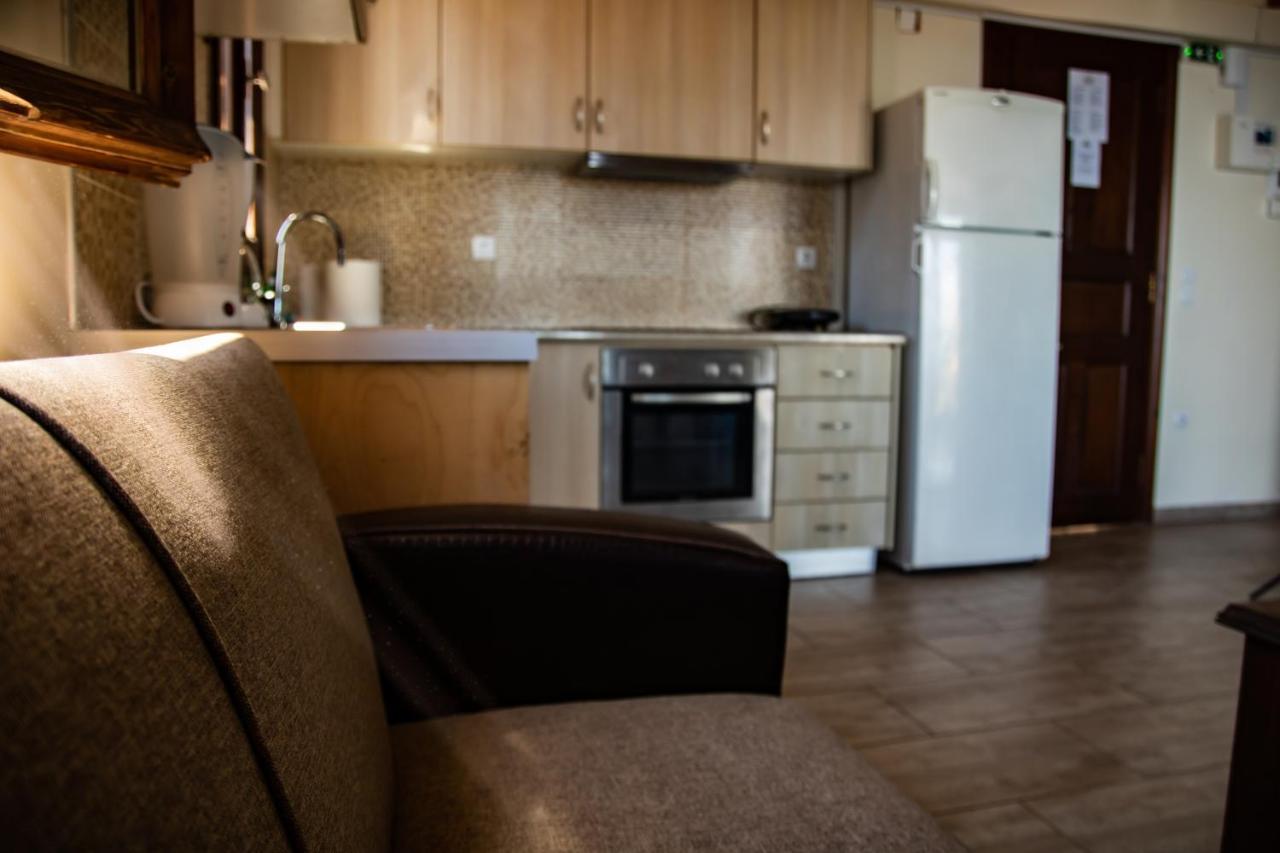 Ionion Fos Aparthotel Nikiana Bagian luar foto