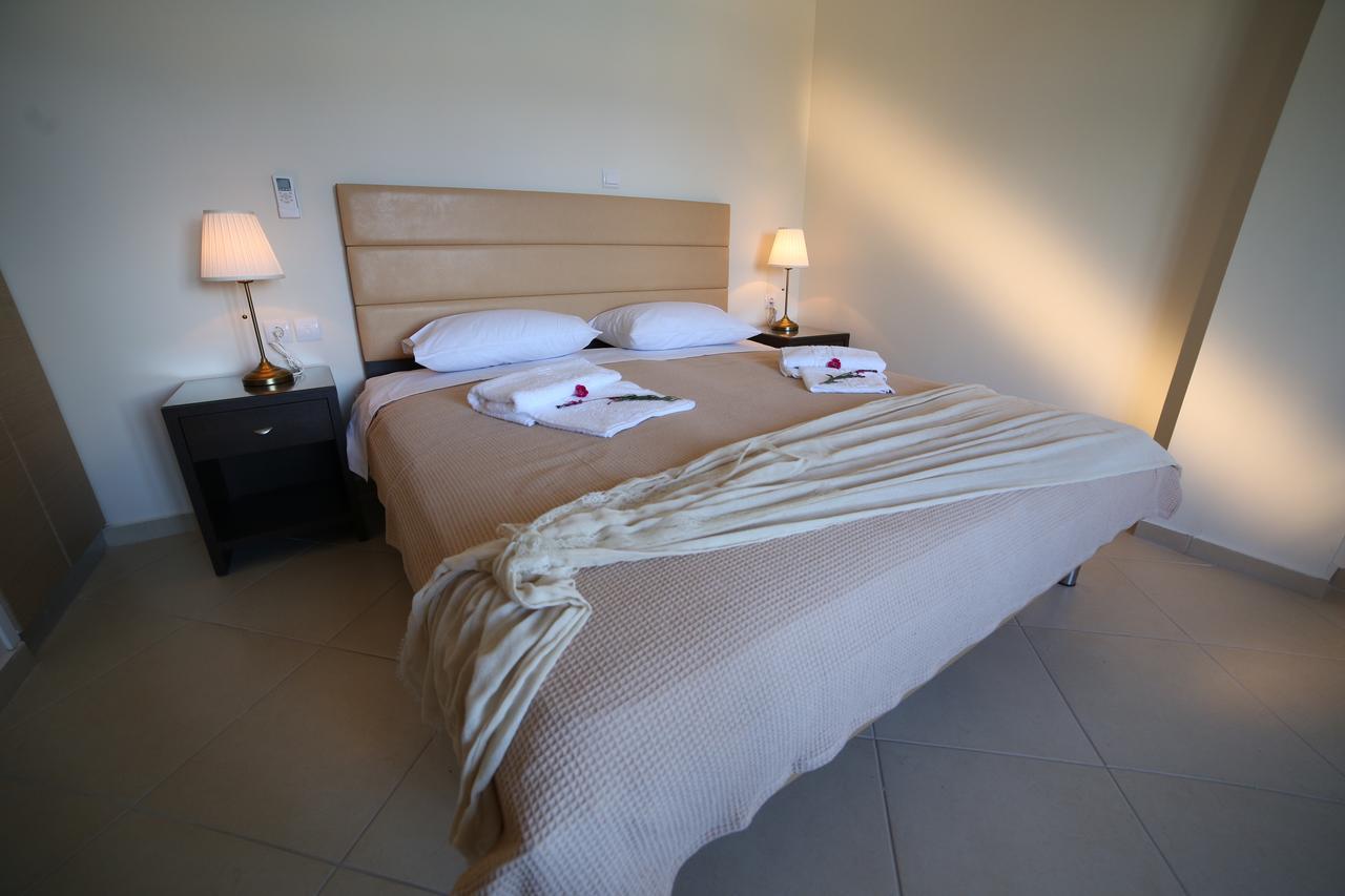 Ionion Fos Aparthotel Nikiana Bagian luar foto