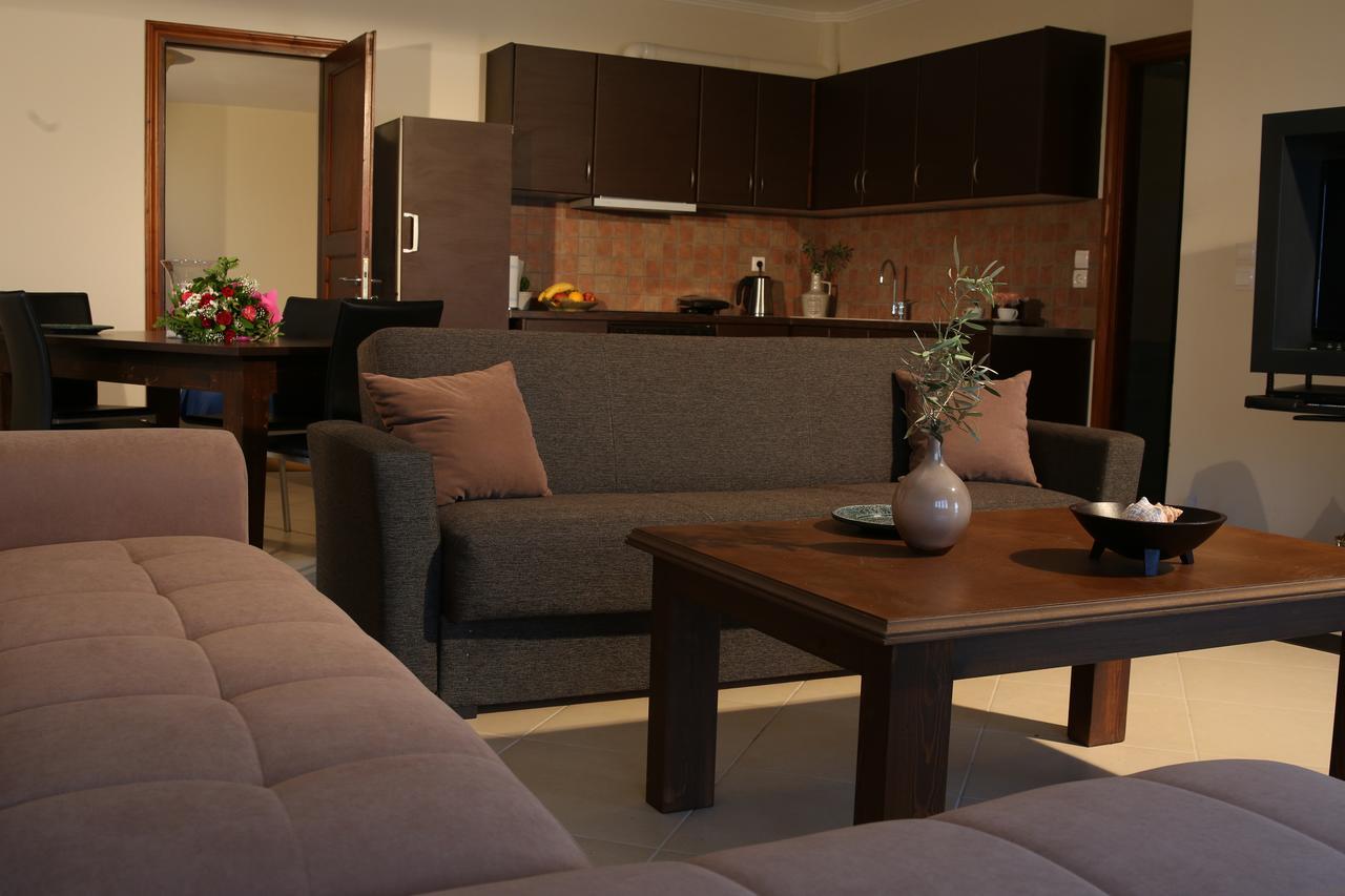 Ionion Fos Aparthotel Nikiana Bagian luar foto