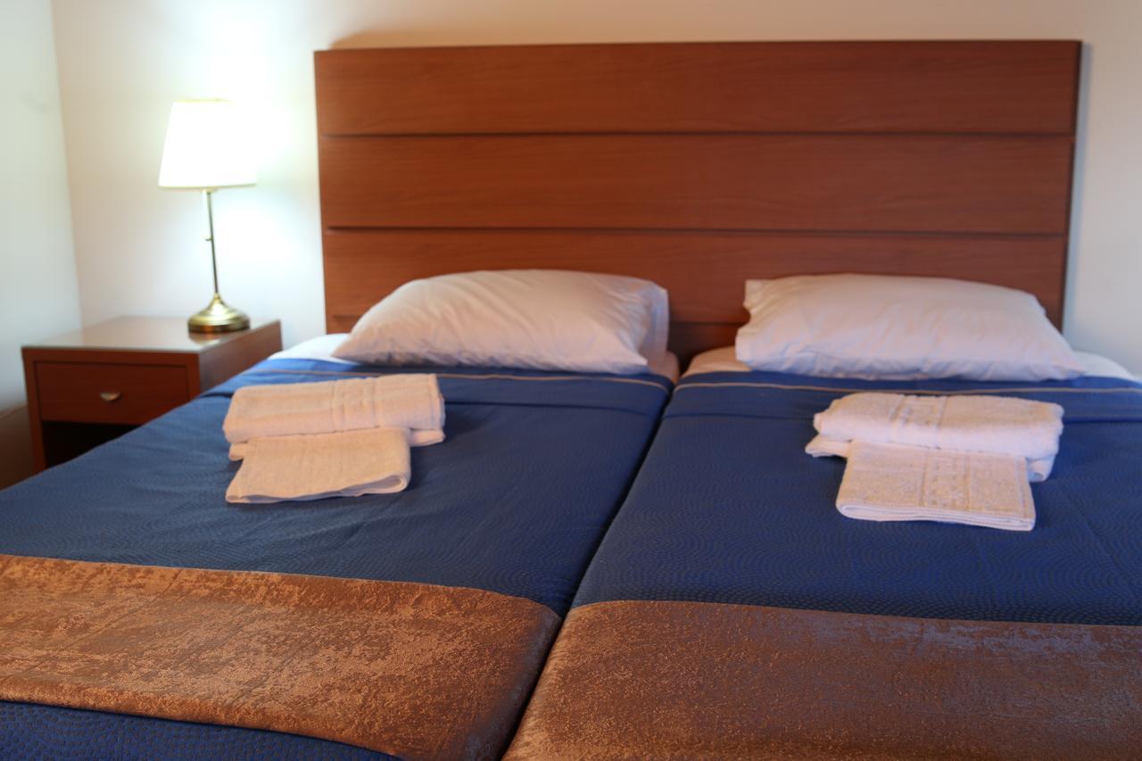 Ionion Fos Aparthotel Nikiana Bagian luar foto