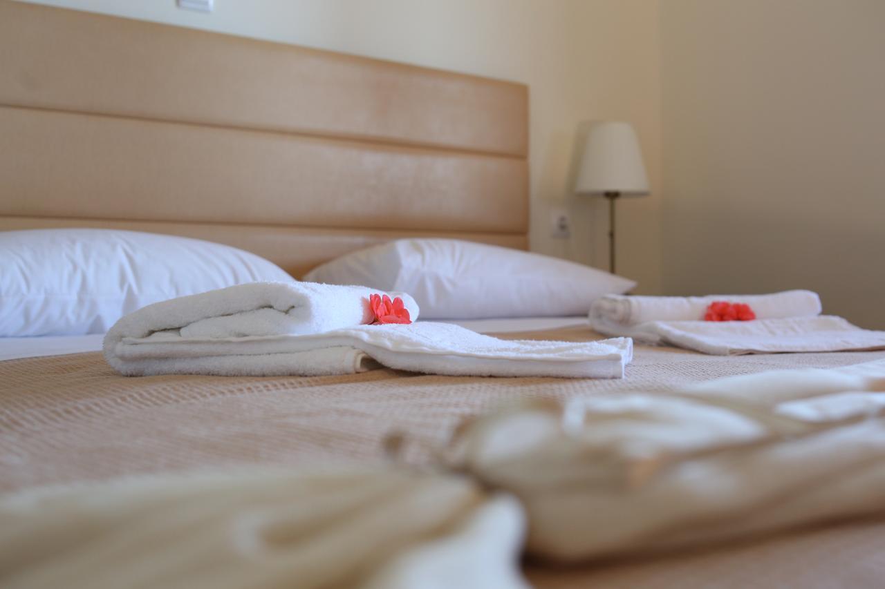 Ionion Fos Aparthotel Nikiana Bagian luar foto
