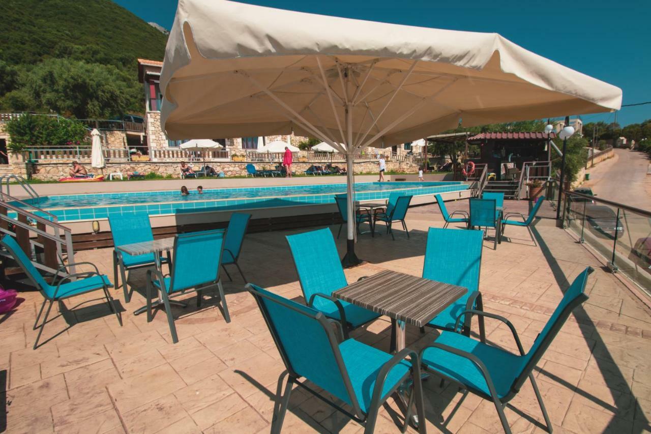 Ionion Fos Aparthotel Nikiana Bagian luar foto